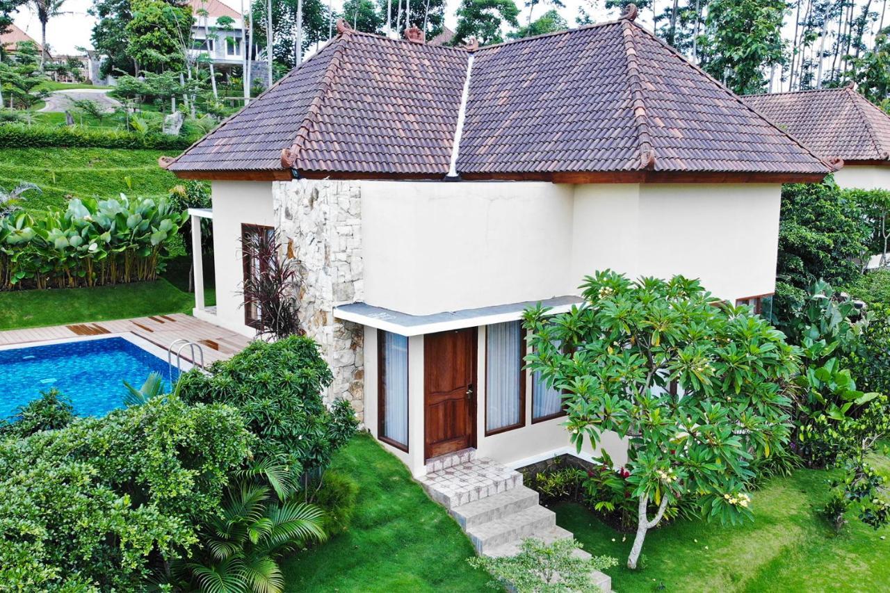 Shanaya Resort Malang Esterno foto